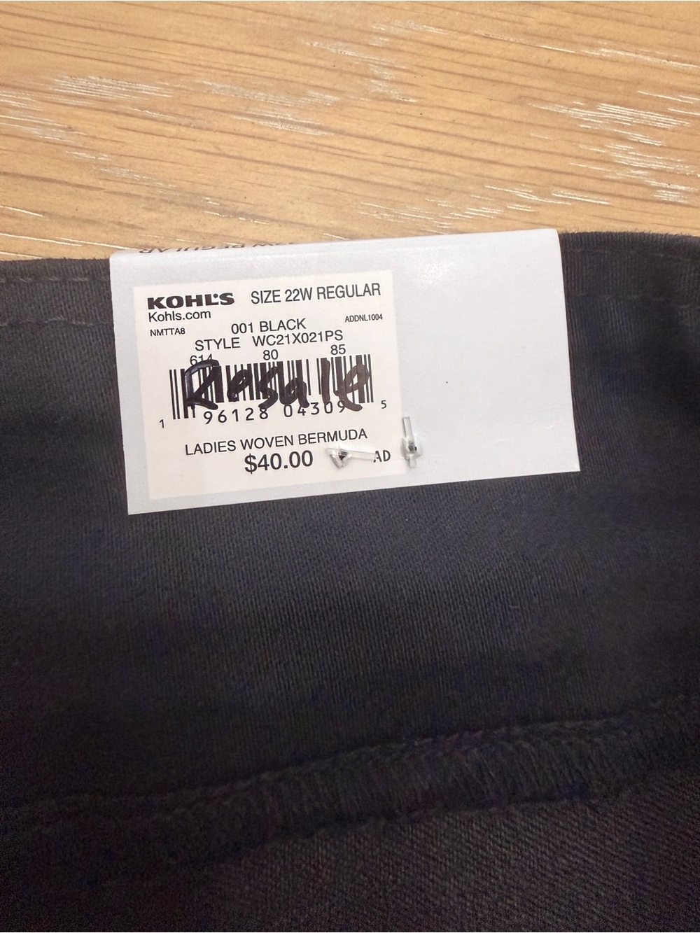 NWT Croft & Barrow Effortless Stretch Bermuda Shorts Black Plus Size 22W - Picture 4 of 9